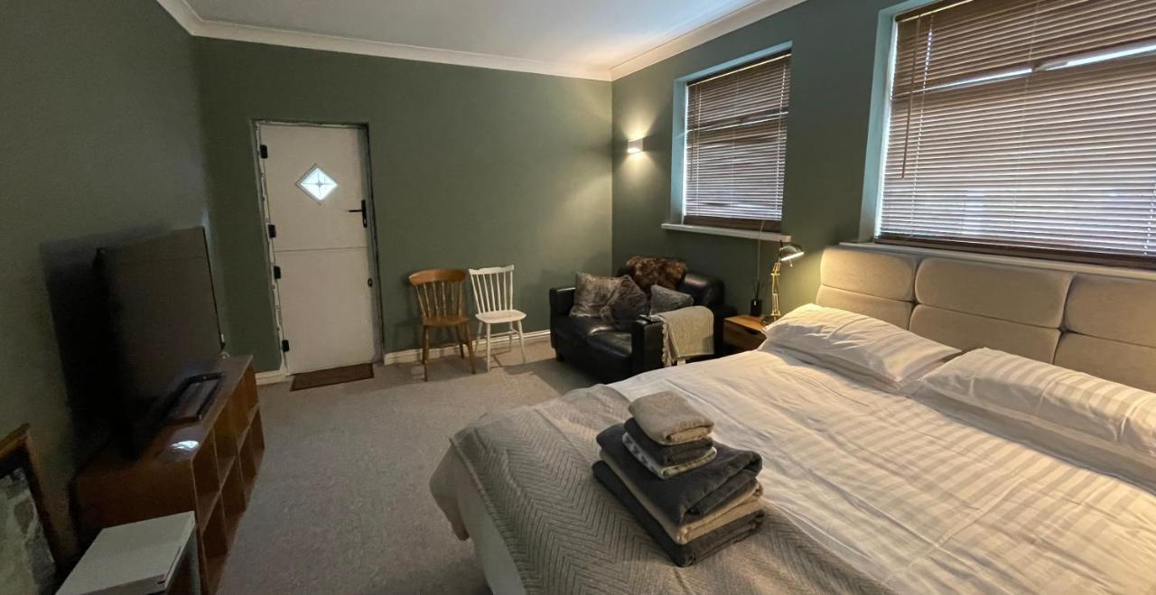 Fantastic Private Studio Apartment Dover Esterno foto